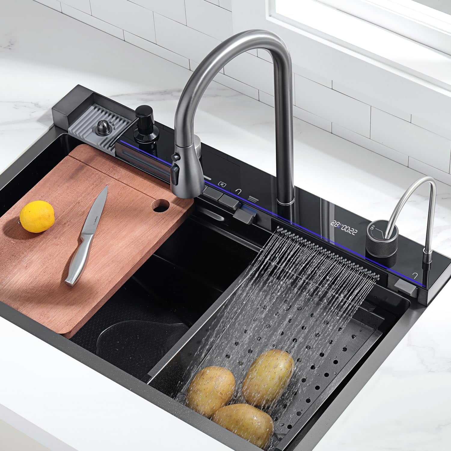 Titan Streamline Pro waterfall sink